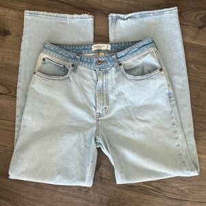Abercrombie The 90’s Relaxed Jean High Rise Curve Love - 29/8 R